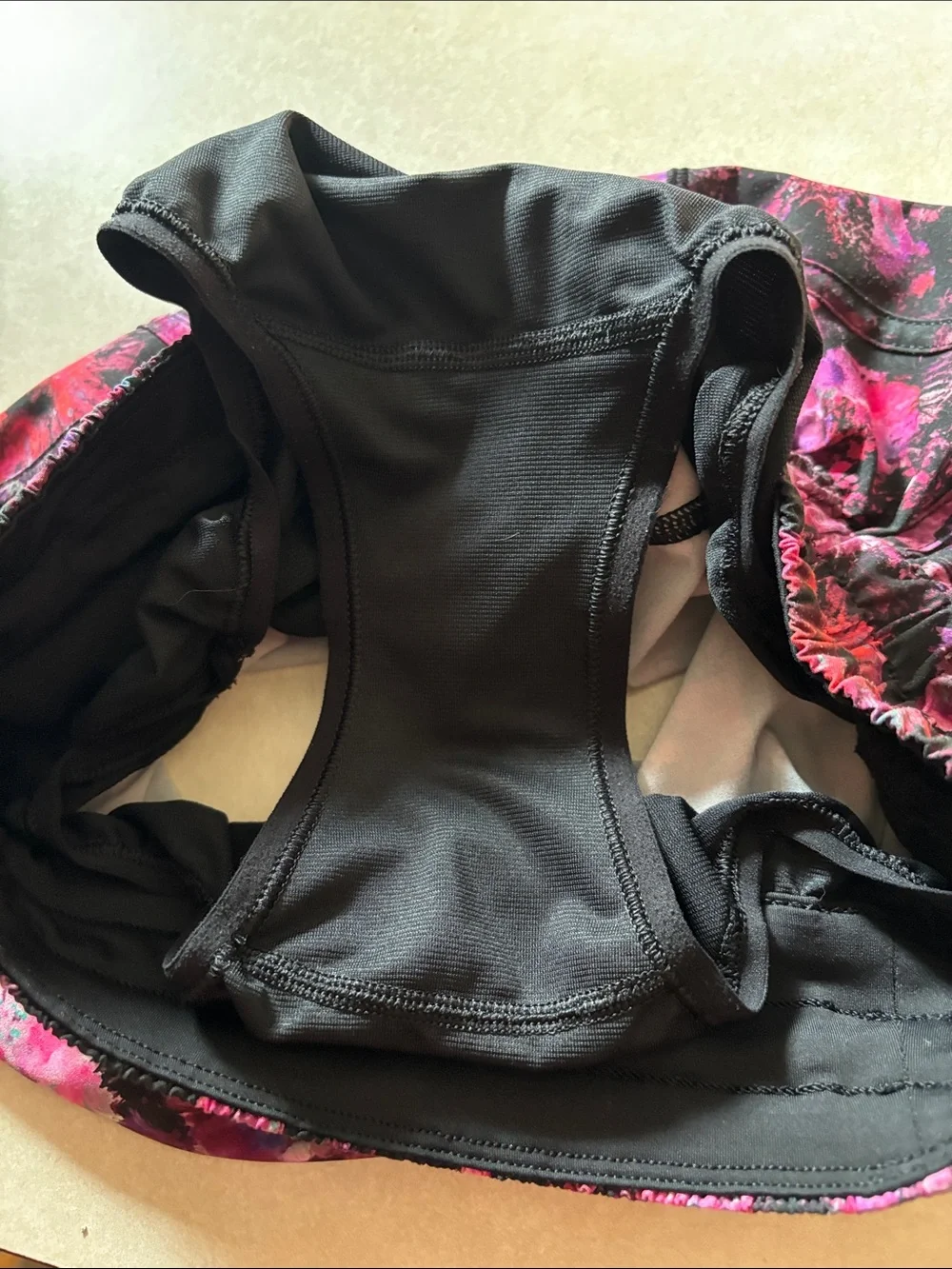 LULULEMON TRACKER SHORTS